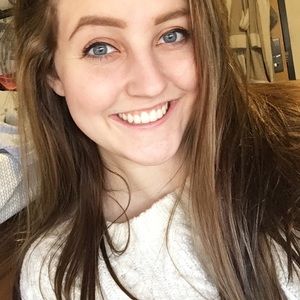 Meet your Posher, Madelyn